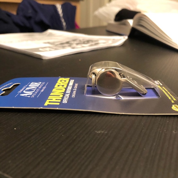 Acme Thunderer Whistle 60.5 - Picture 2 of 3